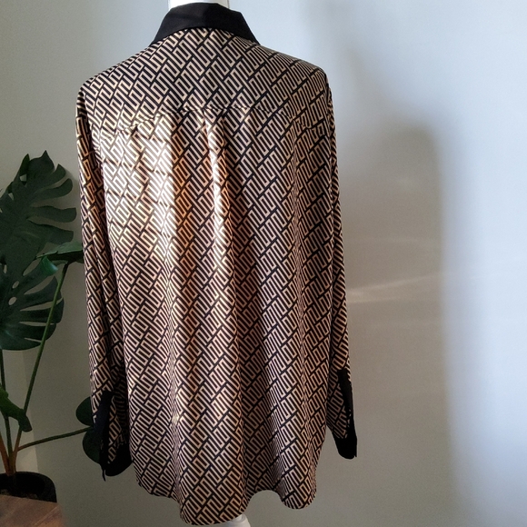 Anne Klein Geometric Print Blouse - Picture 5 of 8